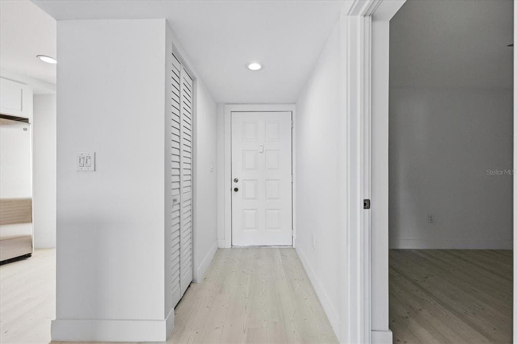 7520 SUNSHINE SKYWAY LANE S T19 photo 21