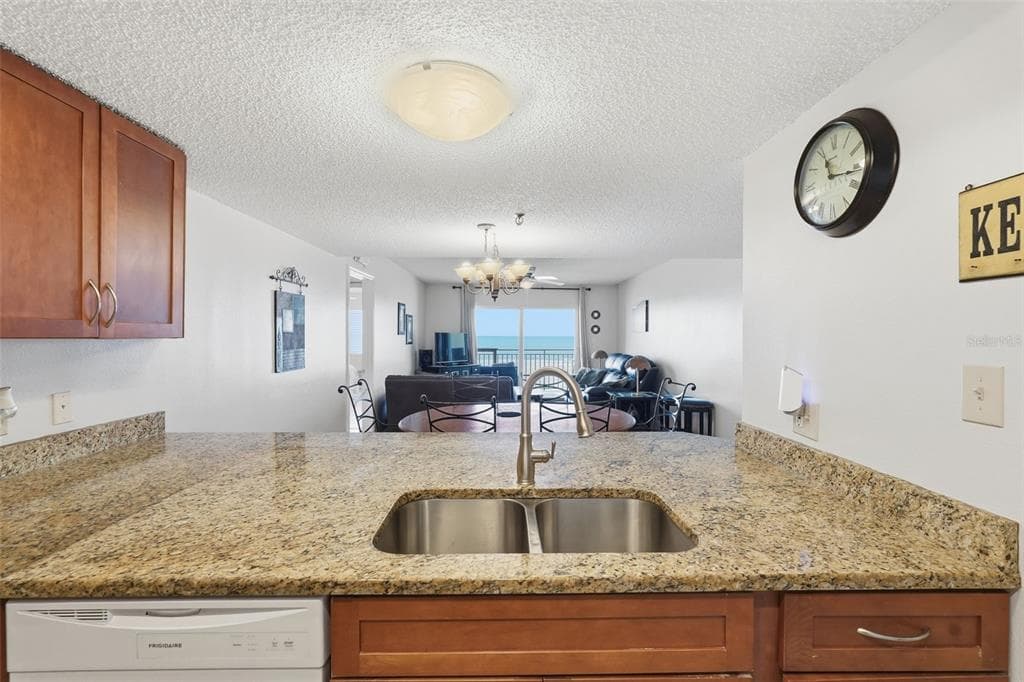 17450 GULF BOULEVARD 104 photo 20