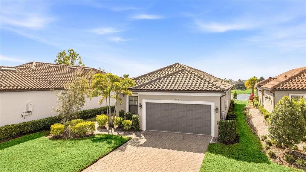 10414 INGLENOOK TERRACE photo 3