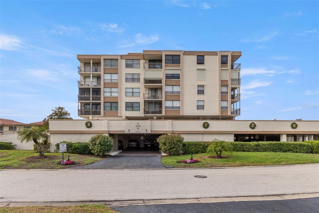 6279 SUN BOULEVARD 503 photo 2