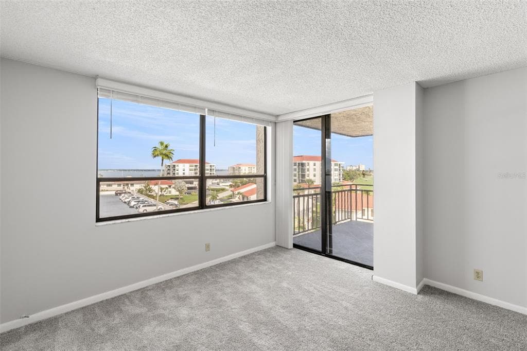 6279 SUN BOULEVARD 503 photo 3