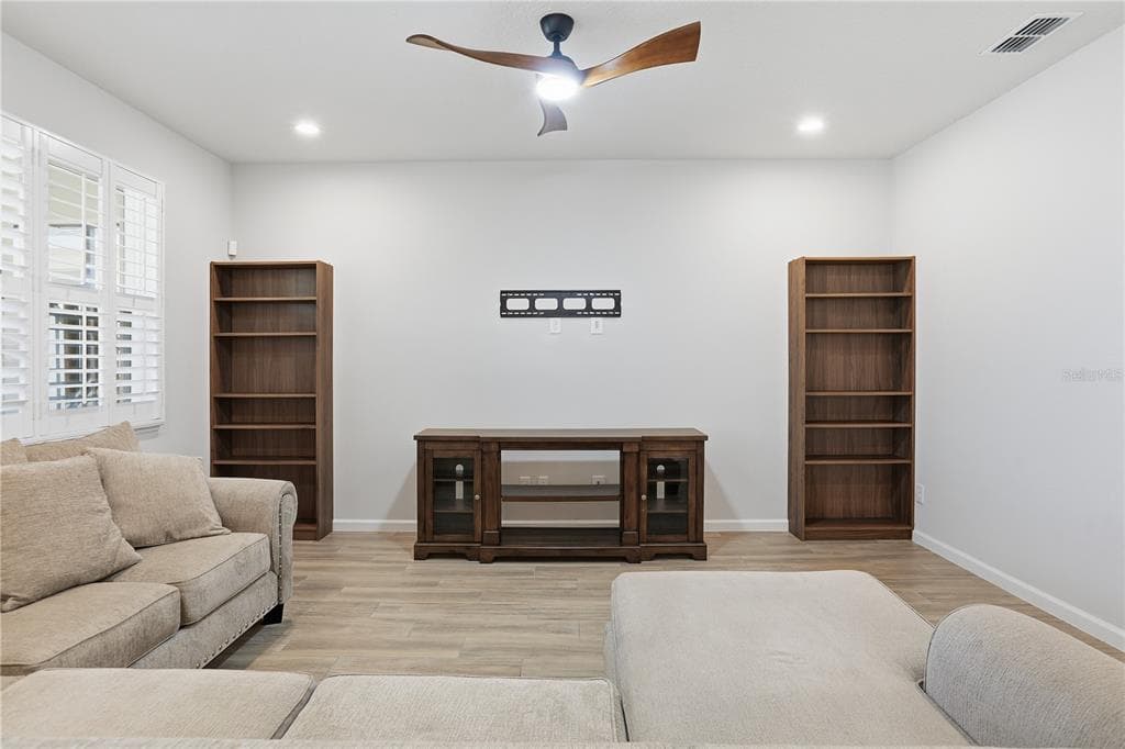 3610 ARBORDALE LOOP photo 14
