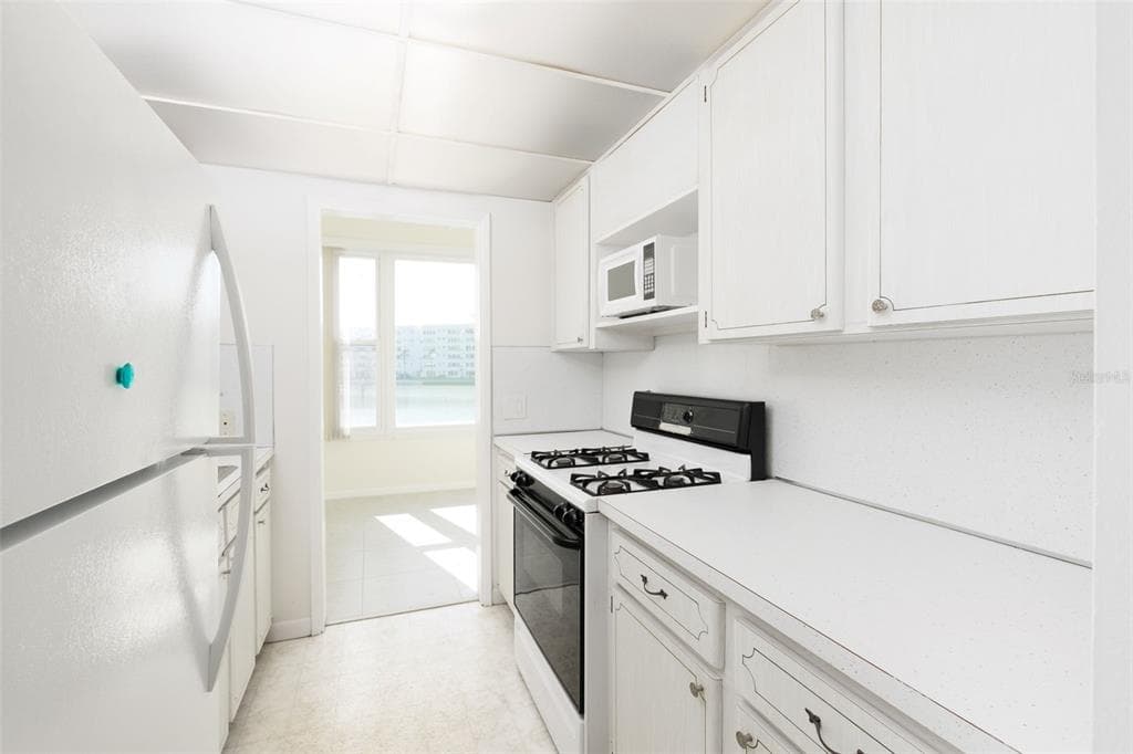 5940 30TH AVENUE S 209 photo 17