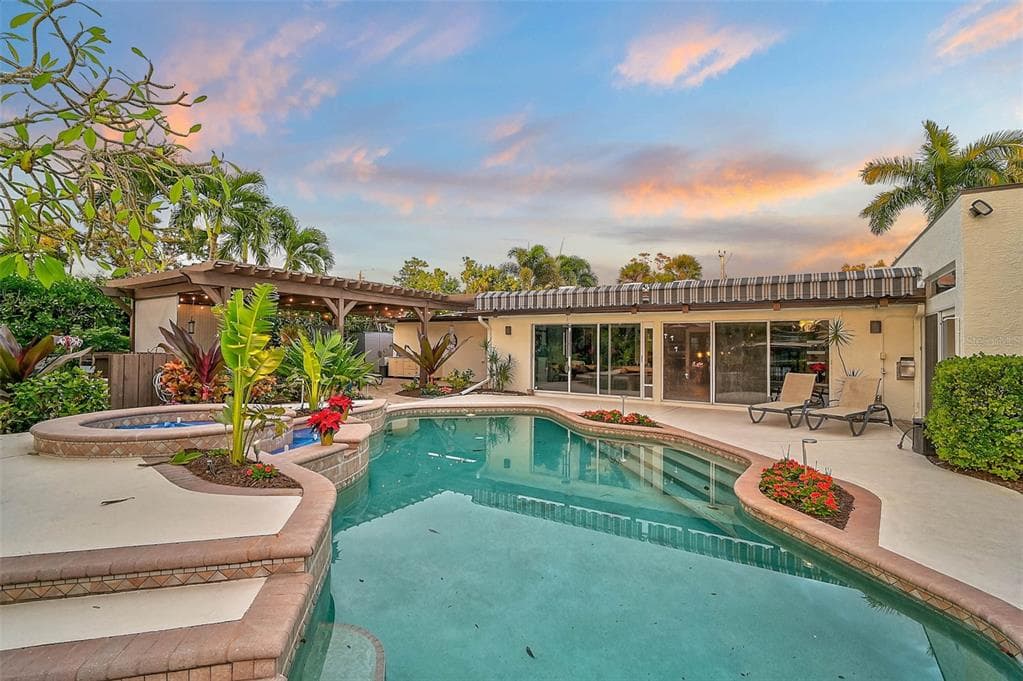 4508 WOODSIDE ROAD 3