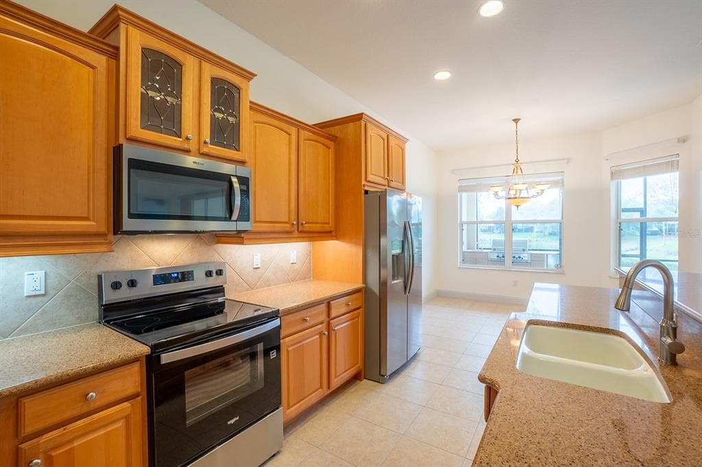 79 SOUTHLAKE DRIVE photo 19