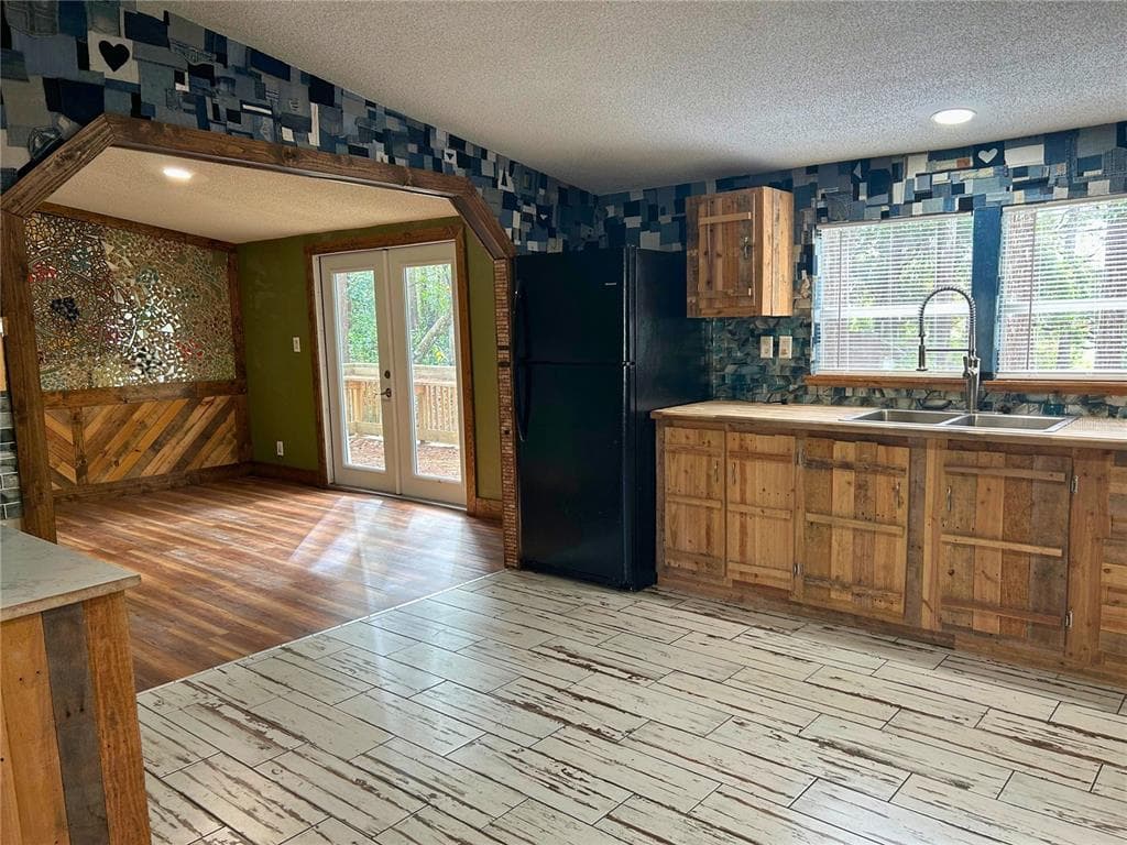 9867 JEROME DRIVE photo 14