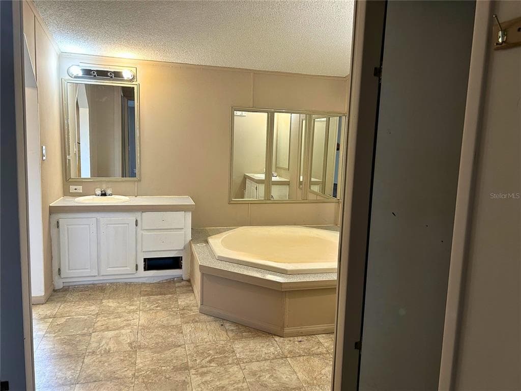 9867 JEROME DRIVE photo 11