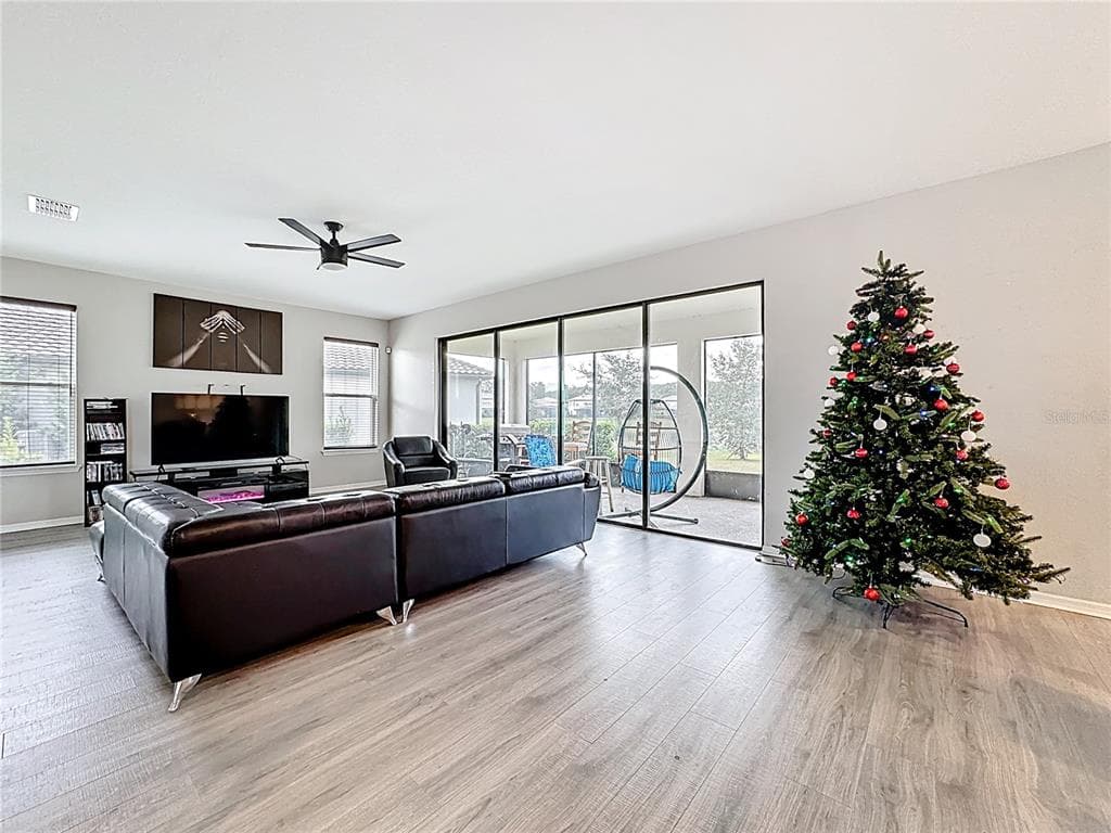3950 CARRICK BEND DRIVE photo 23