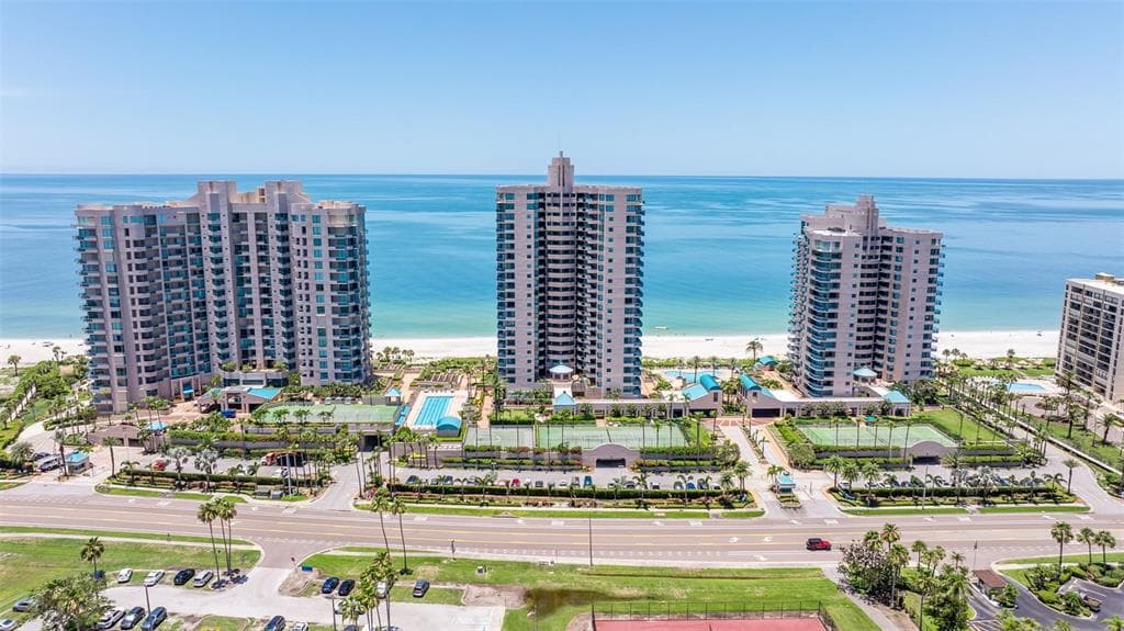 1520 GULF BOULEVARD 1506 photo 2