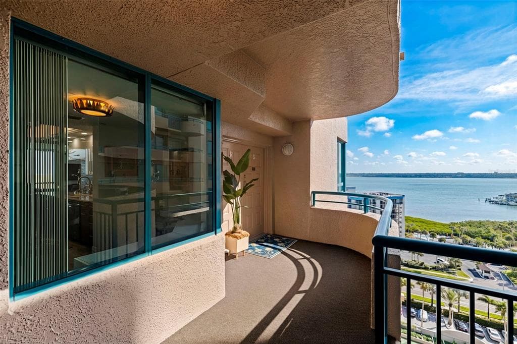 1520 GULF BOULEVARD 1506 photo 3