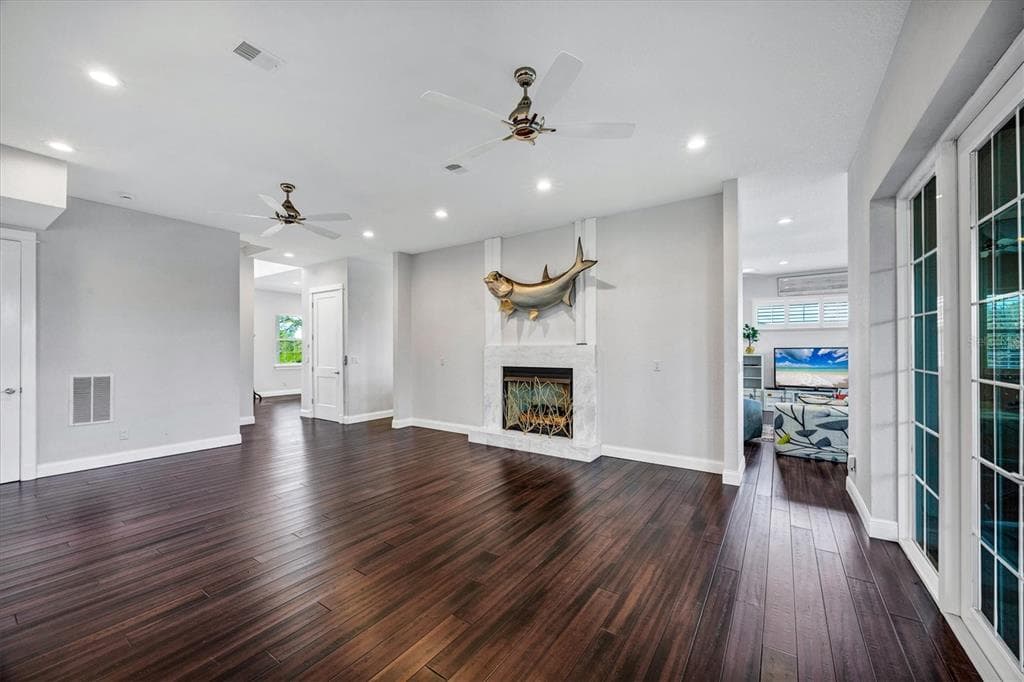10050 CREEKSIDE DRIVE photo 19