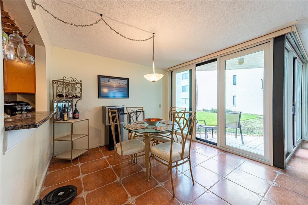 5541 PUERTA DEL SOL BOULEVARD S 116 photo 7