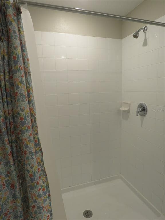 15518 MILLER CREEK DRIVE photo 9