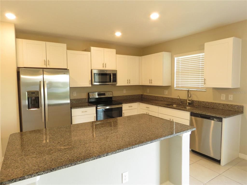 15518 MILLER CREEK DRIVE photo 4