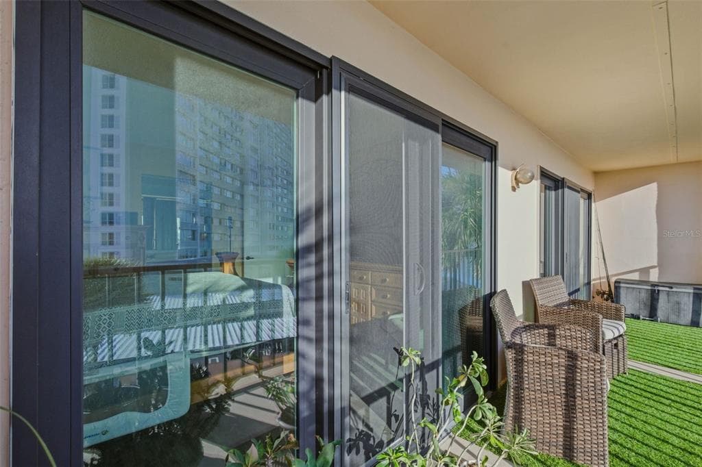 51 ISLAND WAY 311 photo 20