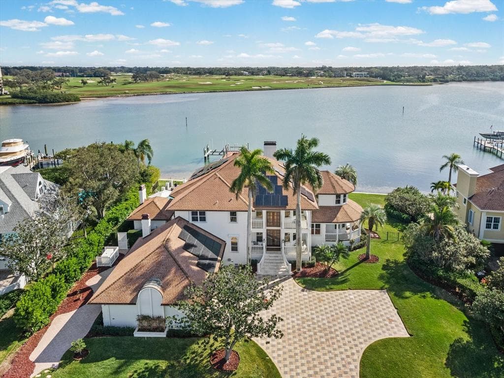 429 ST ANDREWS DRIVE 3