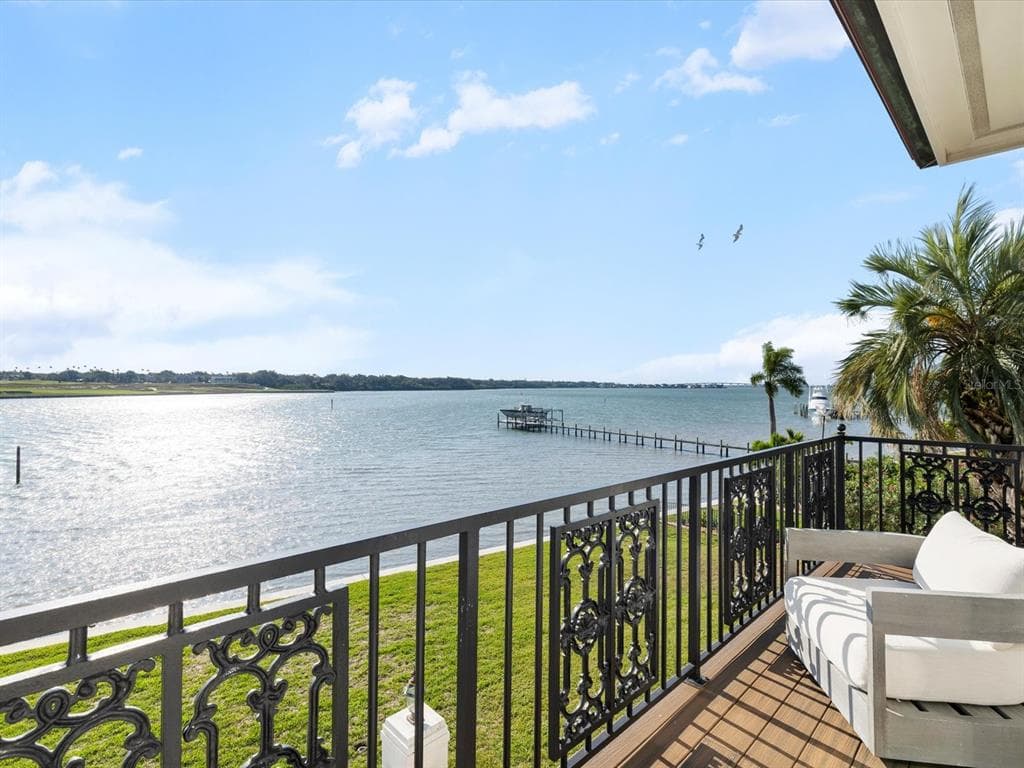 429 ST ANDREWS DRIVE 1