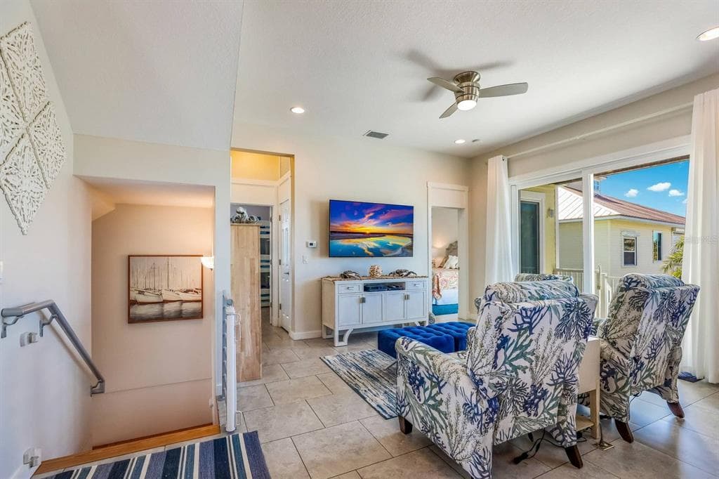 505 S BAY BOULEVARD photo 23