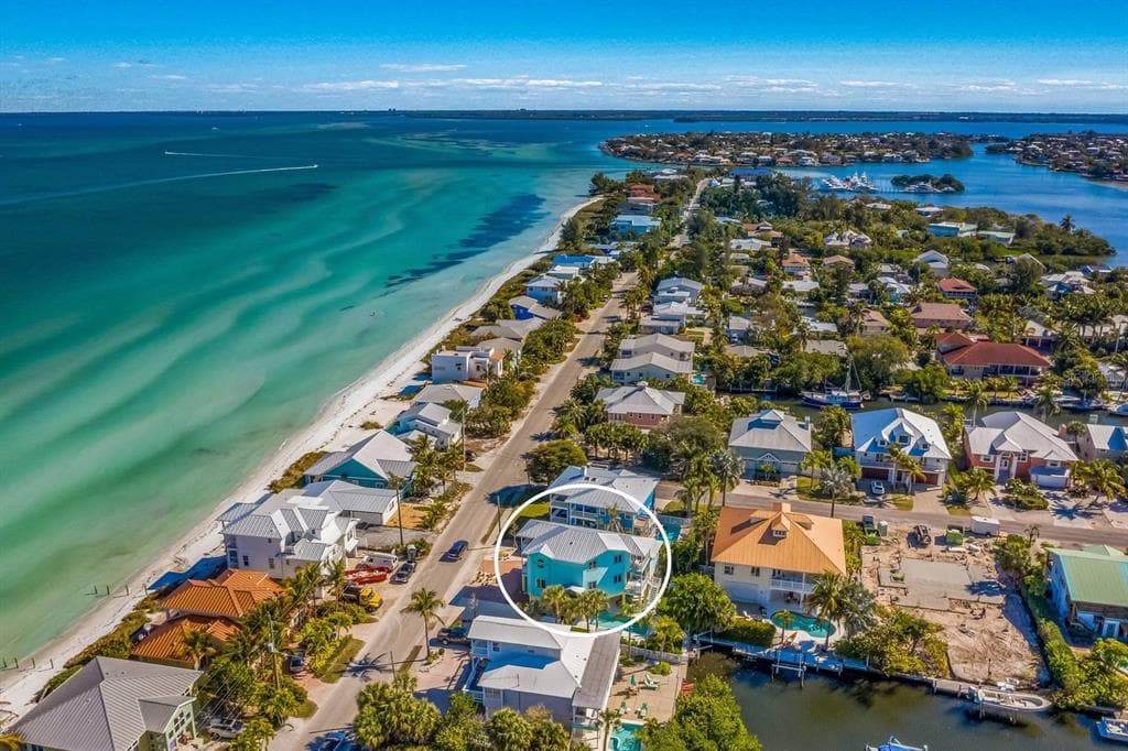 505 S BAY BOULEVARD 2