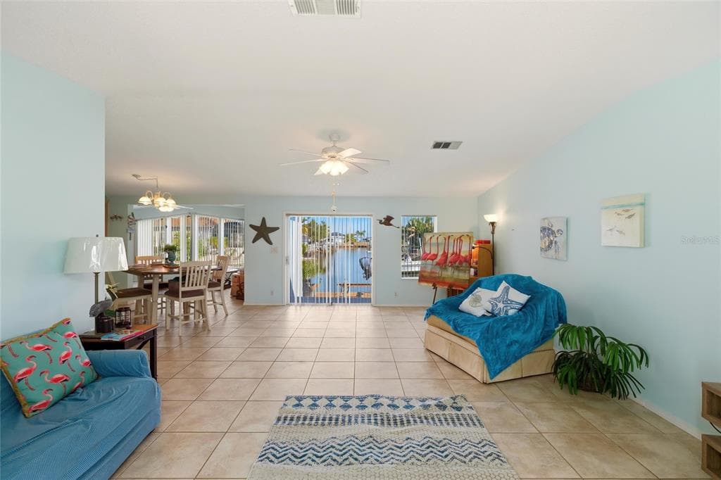 4190 PELICAN POINTE DRIVE photo 14