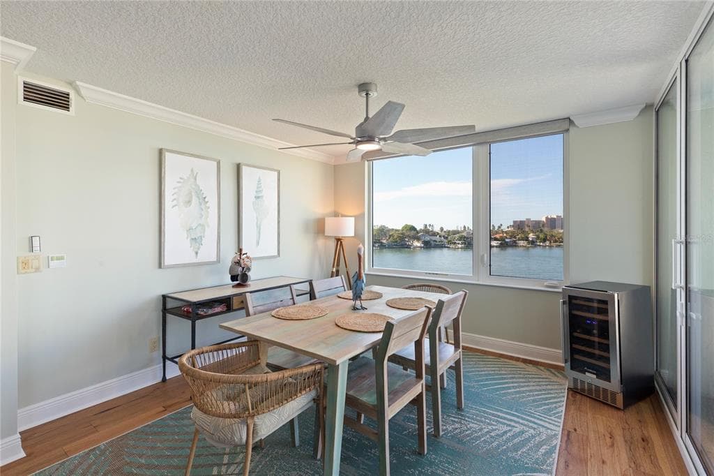 736 ISLAND WAY 406 photo 15