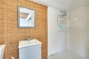 14217 HENDRY COURT photo 24