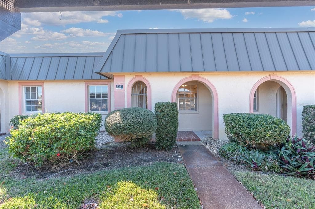 4343 SUMMERSUN DRIVE #4343 1