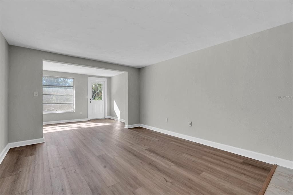 4343 SUMMERSUN DRIVE 4343 photo 15
