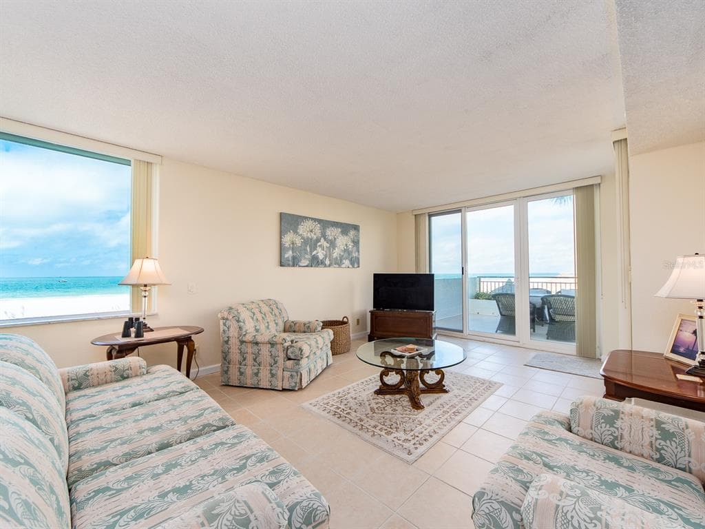 1430 GULF BOULEVARD 110 photo 14