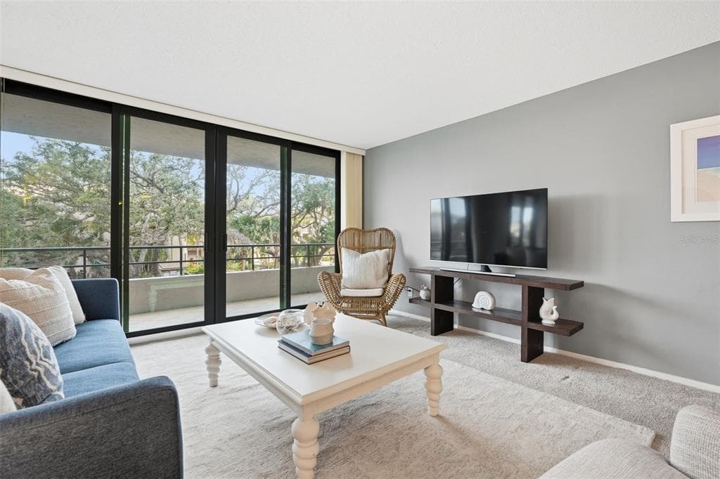 6415 MIDNIGHT PASS ROAD 211 photo 9