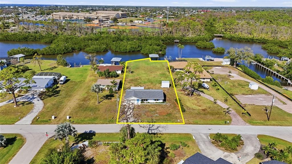 2050 OYSTER CREEK DRIVE 5