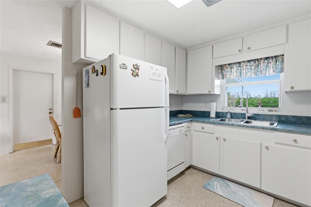 2050 OYSTER CREEK DRIVE photo 14