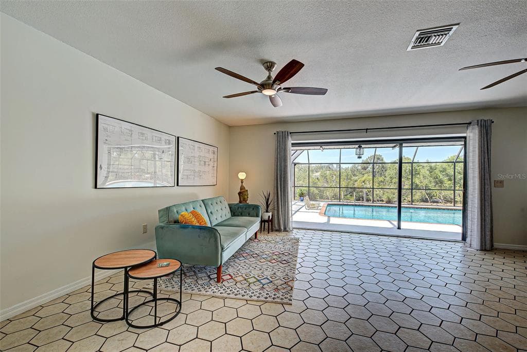 1061 OWL DRIVE photo 23