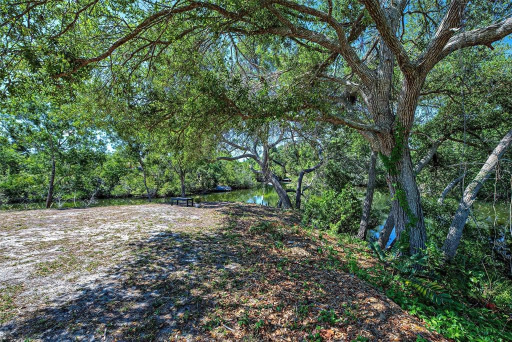1061 OWL DRIVE photo 14