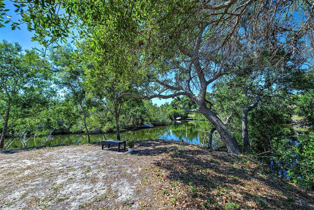 1061 OWL DRIVE photo 15