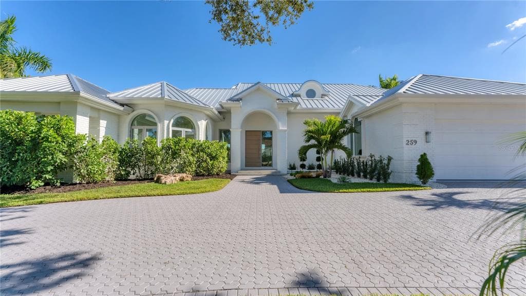 259 ROBIN DRIVE 2