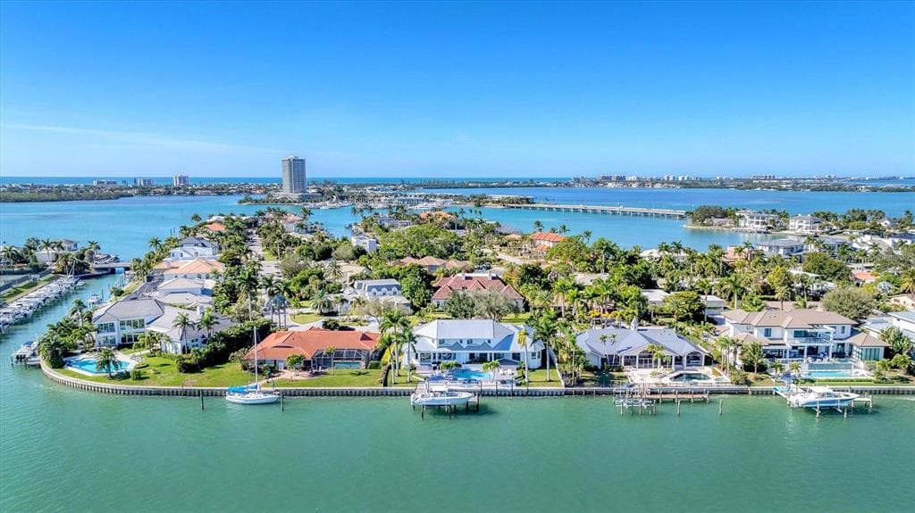 259 ROBIN DRIVE 3
