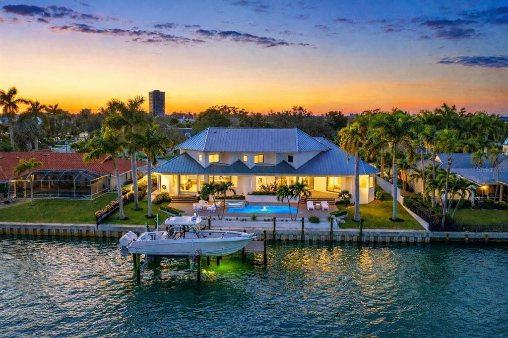 259 ROBIN DRIVE 1
