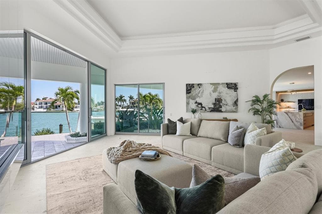 259 ROBIN DRIVE 4
