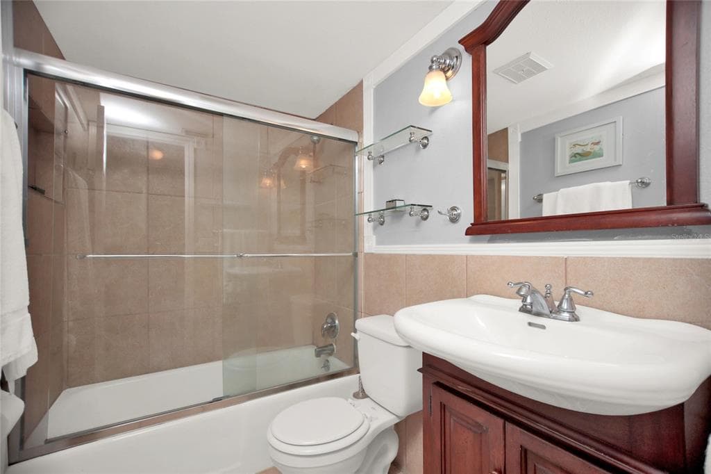 2500 LEE RD. 222 photo 15