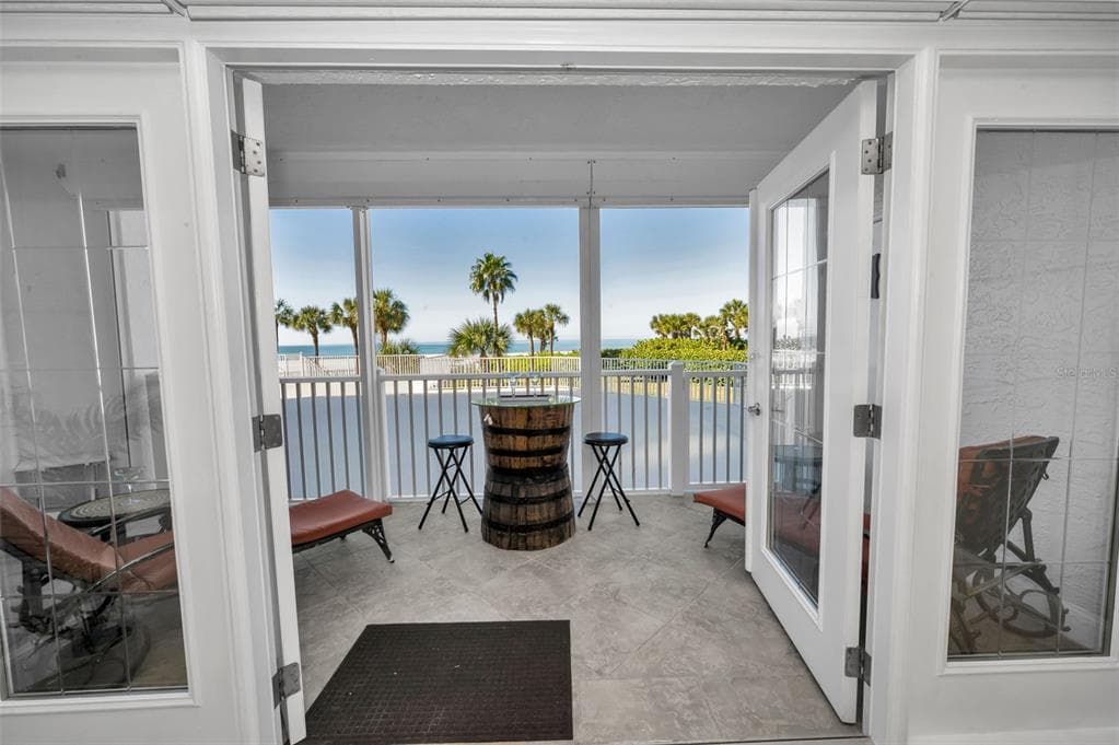 1582 GULF BOULEVARD 1106 photo 11
