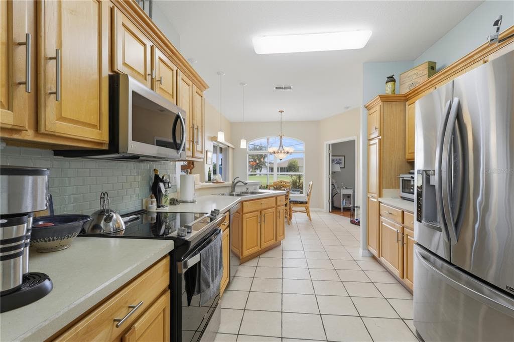 1677 BRITANNIA BOULEVARD photo 10