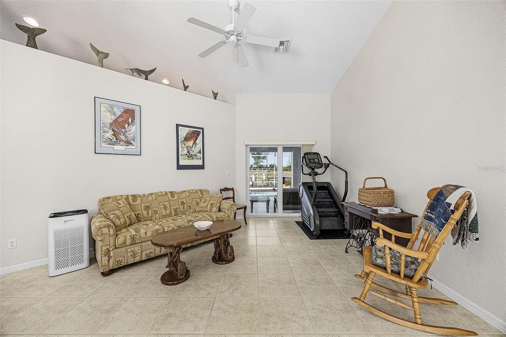 430 NW 39TH AVENUE photo 9