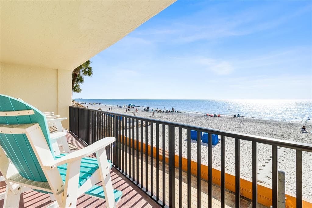 14710 GULF BOULEVARD 103 photo 7