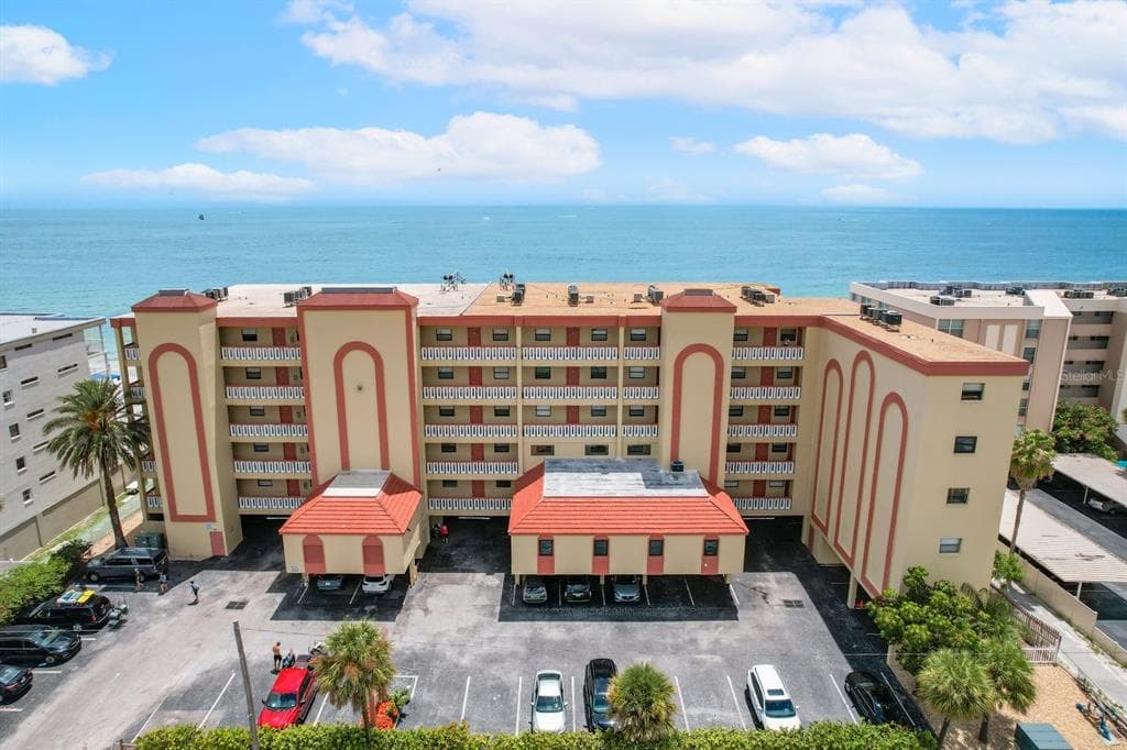14710 GULF BOULEVARD 103 photo 1