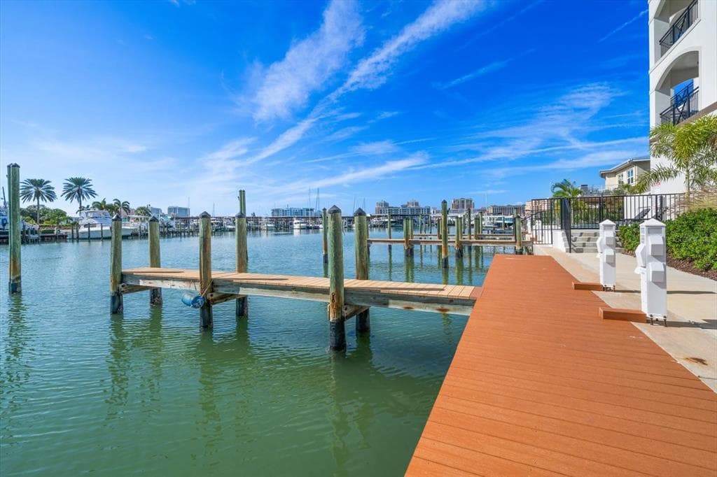 211 DOLPHIN POINT #5 2