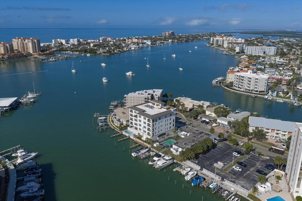 211 DOLPHIN POINT 2 photo 7