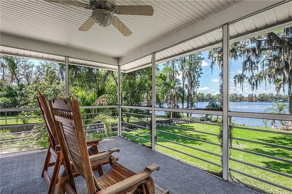 18620 WAYNE ROAD photo 16
