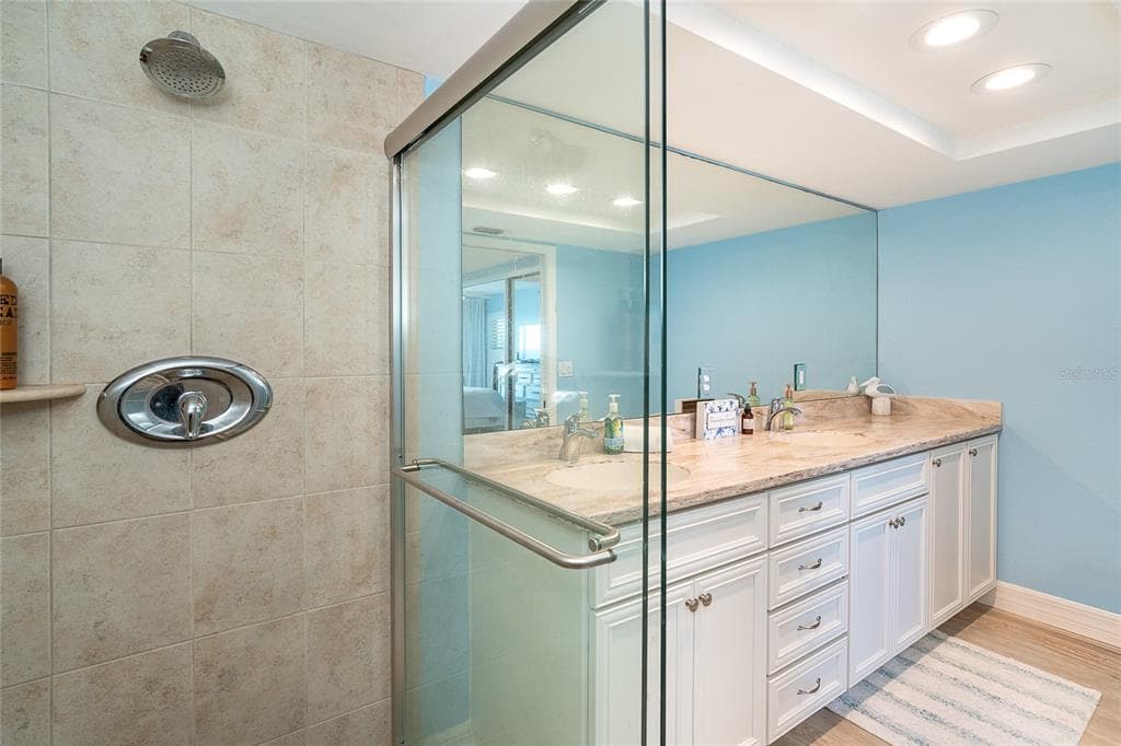 7466 PALM ISLAND DRIVE 2911 photo 22