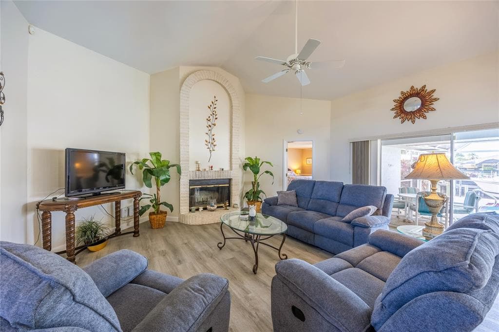3316 SE 19TH PLACE 3